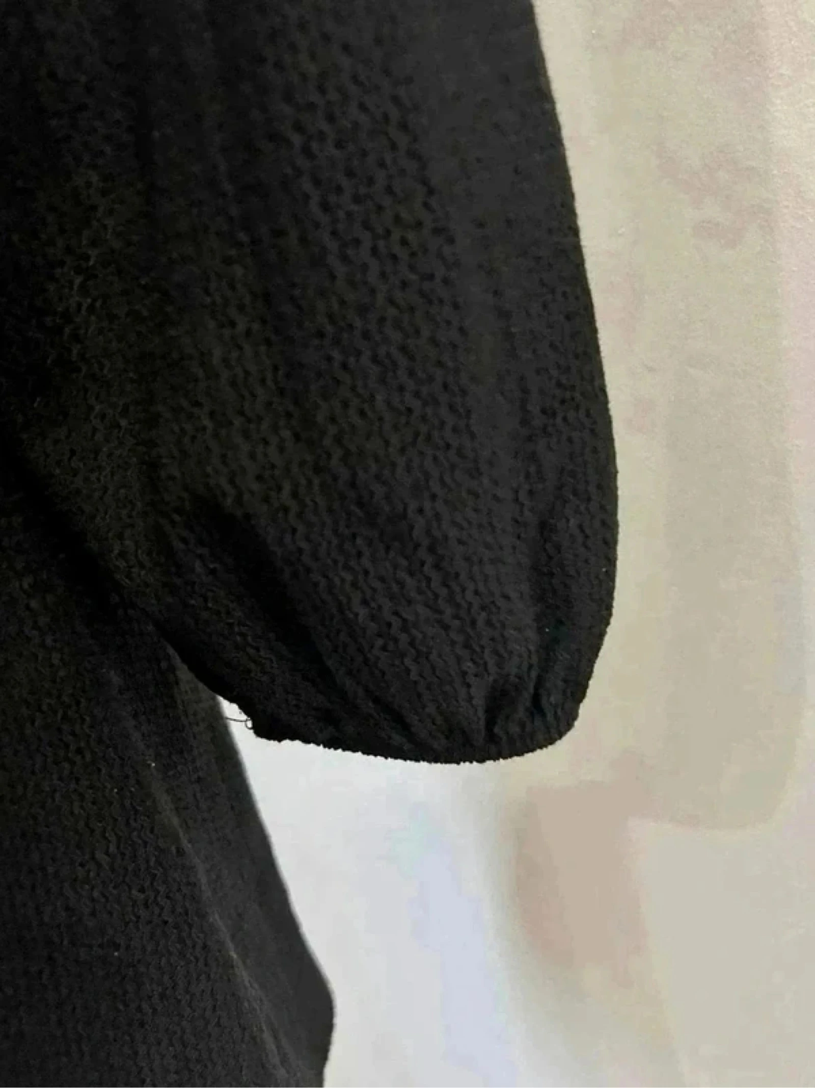 🌸 Vestido negro estructurado con hombreras – Zara 🌸 – photo 3